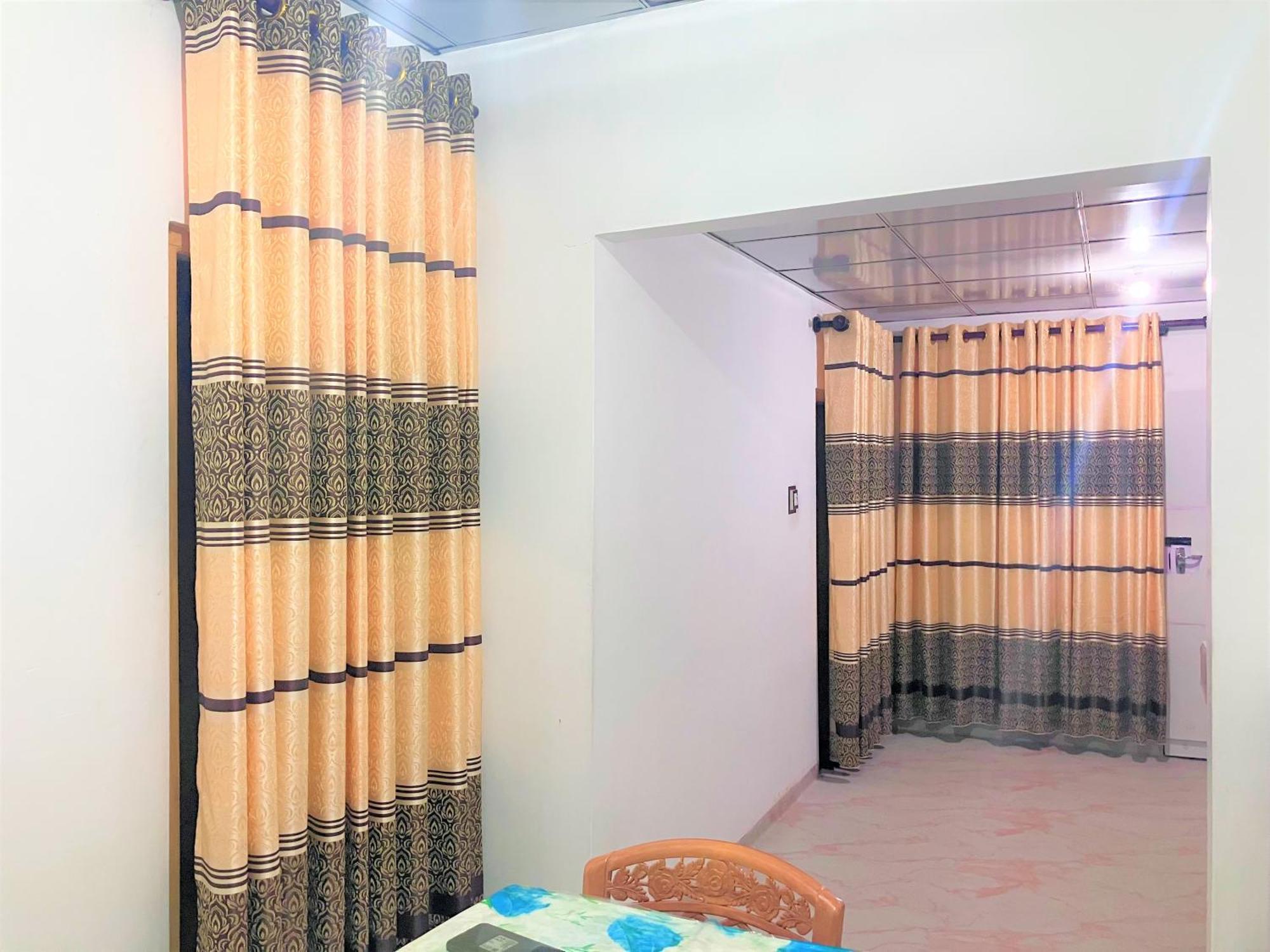 Grand Refuge Holiday Rooms 아누라다푸라 외부 사진