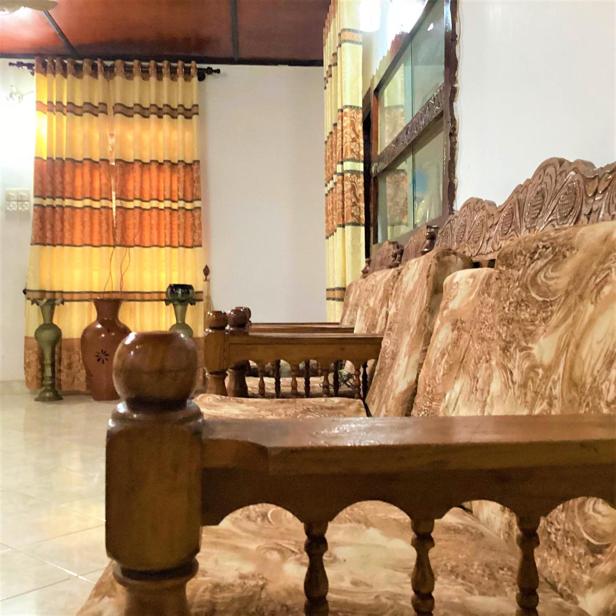 Grand Refuge Holiday Rooms 아누라다푸라 외부 사진